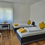 Daire Neubauwohnung Mit 80 M2 Terrasse, 8 Minuten Von Entfernt