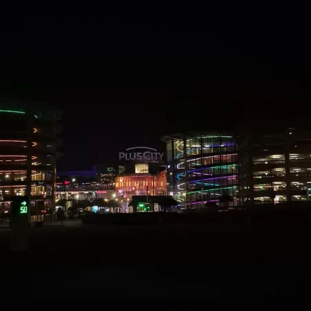 Daire Neubauwohnung Mit 80 M2 Terrasse, 8 Minuten Von Entfernt