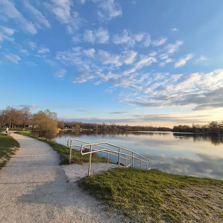 Apartman Neubauwohnung Mit 80 M2 Terrasse, 8 Minuten Von Entfernt Linz