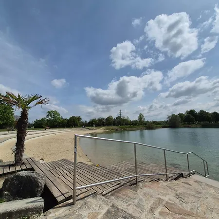 Apartman Neubauwohnung Mit 80 M2 Terrasse, 8 Minuten Von Entfernt *