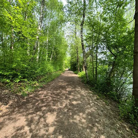 Neubauwohnung Mit 80 M2 Terrasse, 8 Minuten Von Entfernt Apartman *