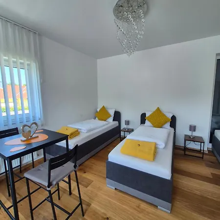 Neubauwohnung Mit 80 M2 Terrasse, 8 Minuten Von Entfernt
