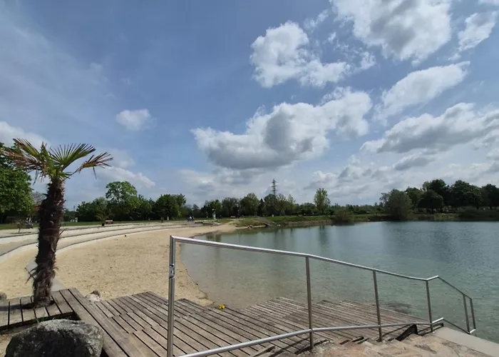 Daire Neubauwohnung Mit 80 M2 Terrasse, 8 Minuten Von Entfernt *