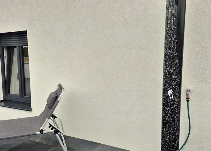 Neubauwohnung Mit 80 M2 Terrasse, 8 Minuten Von Entfernt