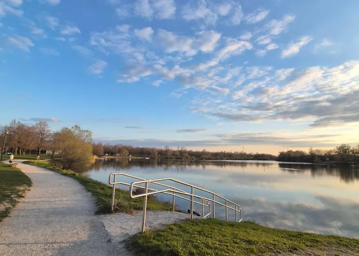 Διαμέρισμα Neubauwohnung Mit 80 M2 Terrasse, 8 Minuten Von Entfernt Λιντς