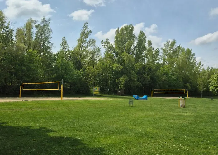 Neubauwohnung Mit 80 M2 Terrasse, 8 Minuten Von Entfernt * Λιντς