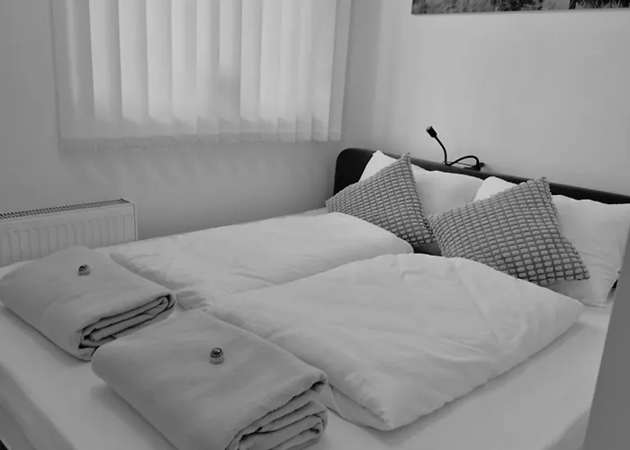 Διαμέρισμα Neubauwohnung Mit 80 M2 Terrasse, 8 Minuten Von Entfernt *